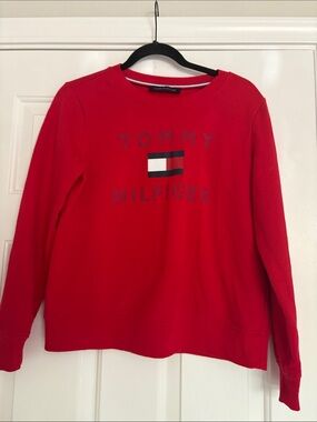 Tommy Hilfiger Red Crewneck Sweatshirt with Flag Logo